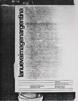 Tapa y dos páginas internas del catálogo de la exposición &quot;La Nueva Imagen Argentina&quot; (copia)